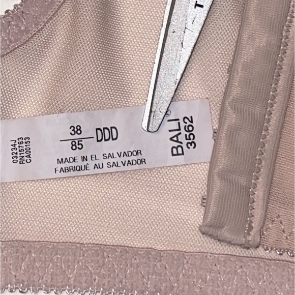 38DDD MINIMIZER Bali Underwire Satin Tracings 3562 Nude 4 Hook Wide Strap 3D 38F - Picture 4 of 12